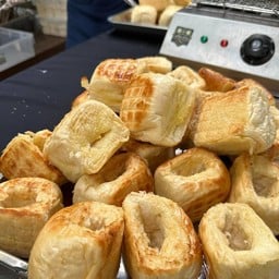 ขนมปังปิ้งแพกลม 2 ลูก เนยหอมสูตรลับ+นม พร้อมทาน ปิ้งใหม่ทุกออเดอร์