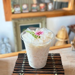 นมสดน้ำผึ้ง