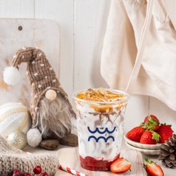 strawberry white coffee