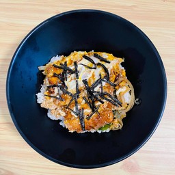 ข้าวหมูคัตสึด้งราดไข่