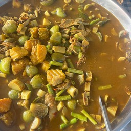 แกงไตปลาใส่ปลาโอย่าง