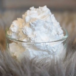 วิปครีมพ่นไฟ-LM