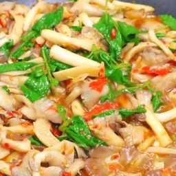 กะเพราสามเห็ด