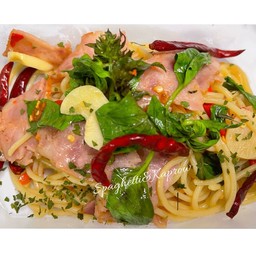 สปาเก็ตตี้ ผัดพริกแห้งเบคอน