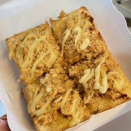 ปังปิ้งไก่หยอง มายองเนส