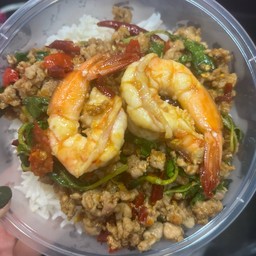 ข้าวหน้า กระเพรากุ้ง หมูสับ