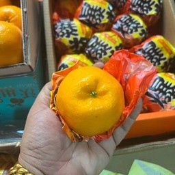 ส้มหั่นพร้อมทานน้ำหนัก 300กรัม(ทางร้านใช้ส้มนำเข้าเท่านั้นเช่นส้มจุก ส้มไต้หวัน แมนดาริน เมอริครอท )