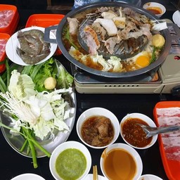 หมูกระทะห้องแอร์ by seichi