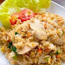 ข้าวผัดไก่