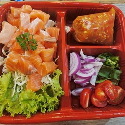 ยำแซลมอนL (แยกเครื่อง)