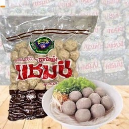 ก๋วยเตี๋ยวแชมป์/กะเพราไข่ข้น แยกไฟแดง รพ.แพร่