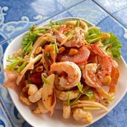 ยำสามกรอบ