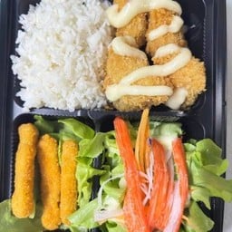 เบนโตะข้าวปลาทอดราดครีม