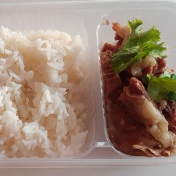 ข้าวเนื้อตุ๋น