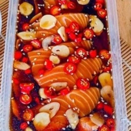 แซลมอนดองซีอิ๊ว M