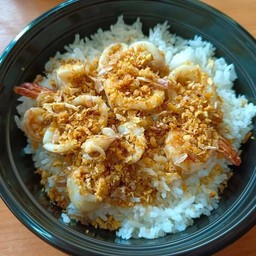 ข้าวกระเทียมกุ้ง