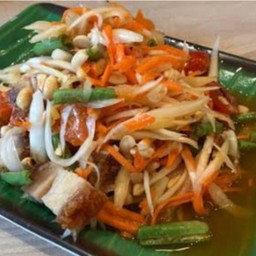 ตำหมูกรอบ