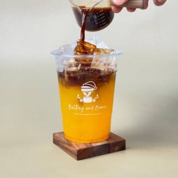 ออเรนจ์อเมริกาโน่