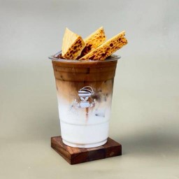 ดัลโกน่าลาเต้