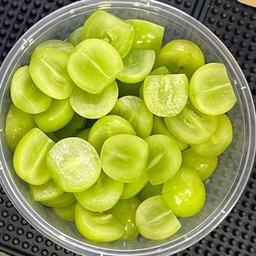 ไซมัสคัทหั่นพร้อมทาน300 กรัม(ช่วงไหนไซมัสหมดฤดูจะใช้องุ่นออมั่มเขียวแทนนะคะ)