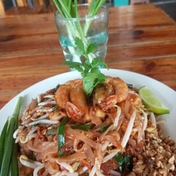 ร้านอาหารตาน้อยผัดไทโบราณ ท่าเสด็จ