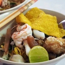 ก๋วยเตี๋ยวรวมมิตร