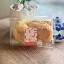 ปังไส้มะพร้าวอ่อน