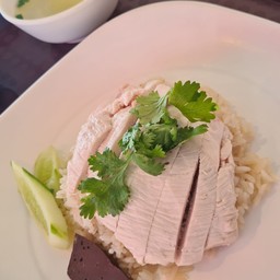 ข้าวมันไก่ต้ม