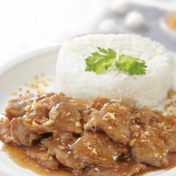 ข้าวหมูกระเทียม
