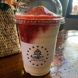 โยเกิร์ตปั่น ซอสสตรอเบอร์รี่