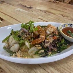 สุกี้ทะเลแห้ง