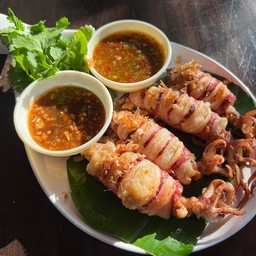 หมึกไข่แดดเดียว