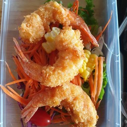 สลัดกุ้งทอด
