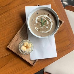 ซุปทรัฟเฟิลและเห็ดพอร์โทเบลโล