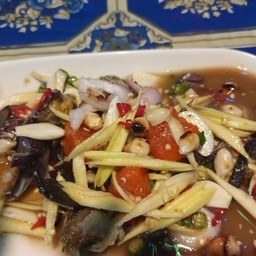 ยำมะม่วง ปูจืด