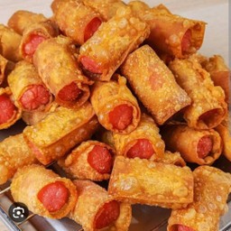 เกี๊ยวห่อใส้กรอกแเดง