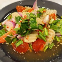 ยำหมูยอไข่แดงเค็ม4ฟอง