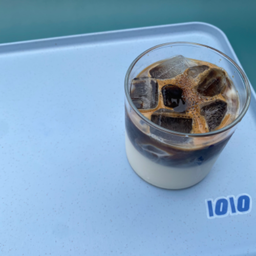 รัมเรซิ่น ลาเต้