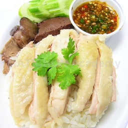 ข้าวมันไก่ วัยรุ่น ตลาด ร.8