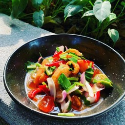 ยำแซลมอลปลาร้าแซ่บ