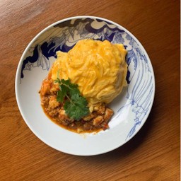 ข้าวไข่ข้นต้มยำมันกุ้ง