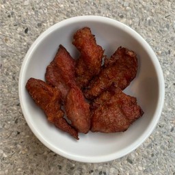 แก้มหมูทอด 50 G.