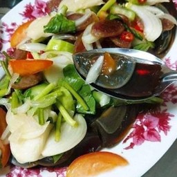 ยำไข่เยี่ยวม้า