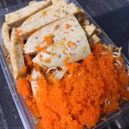ผัดมาม่าหมูยอไข่กุ้ง
