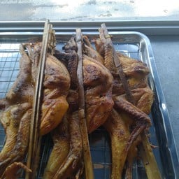 ร้านเรา กระเพรา ตำ แซ่บ