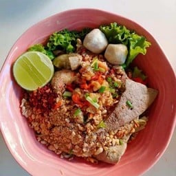 ก๋วยเตี๋ยวต้มยำ อ้อยสุขสันต์