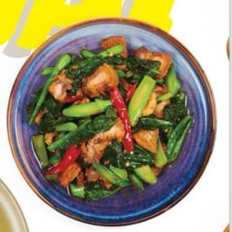 คะน้าหมูกรอบ