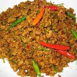 ฟรี !! ข้าวหอมมะลิ + คั้วกลิ้งปลาอินทรีย์ + ผักสด