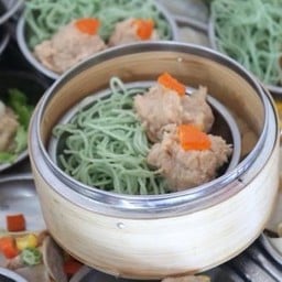 หมู&หมี่หยก