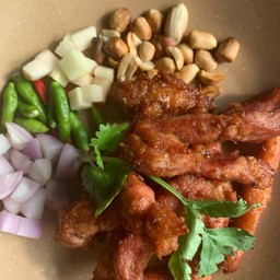 แก้มหมูทอดทรงเครื่อง